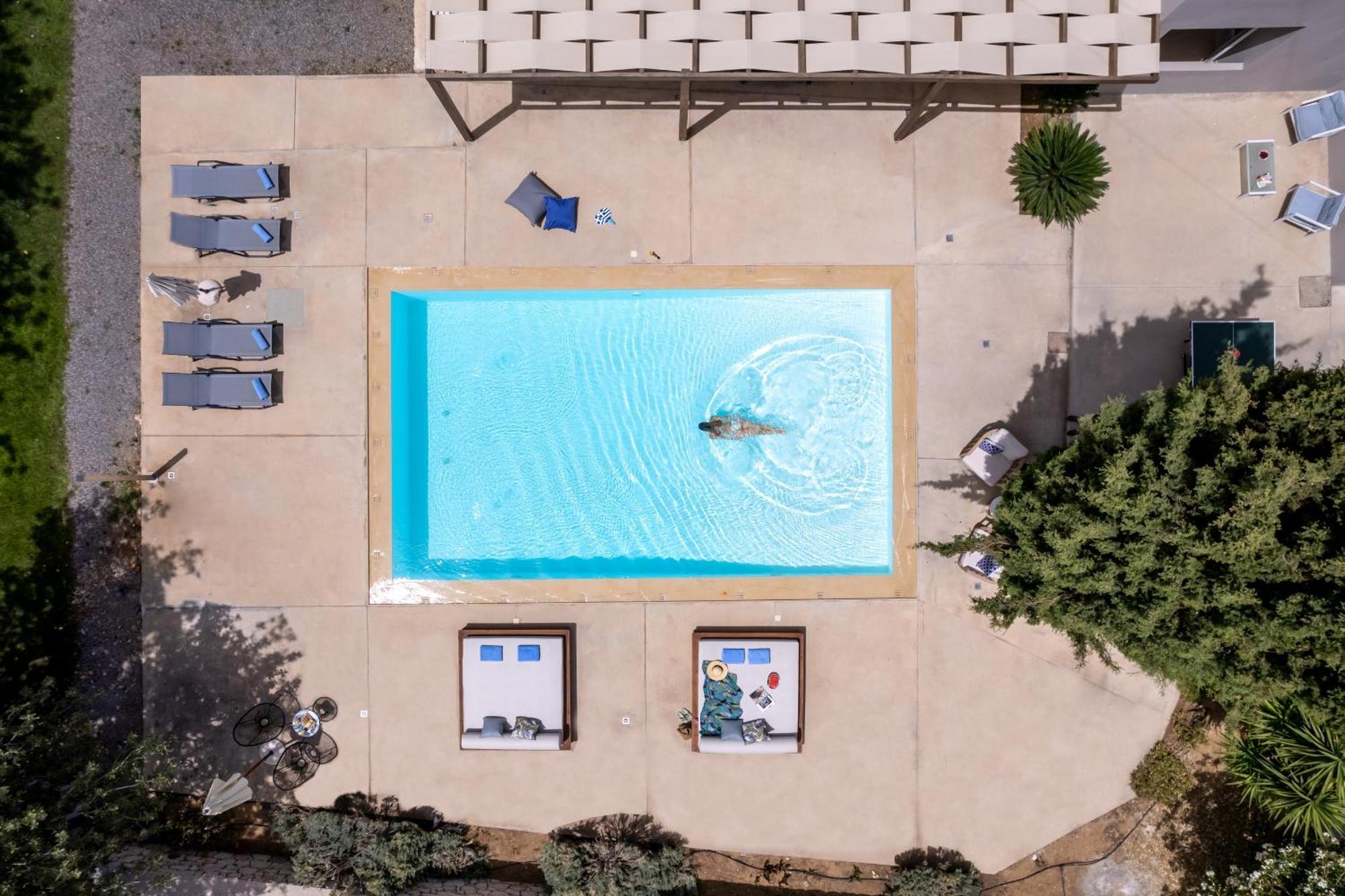 Villa Ellie - Heated Pool, Playground, Garden & Bbq! Vederoi Ngoại thất bức ảnh