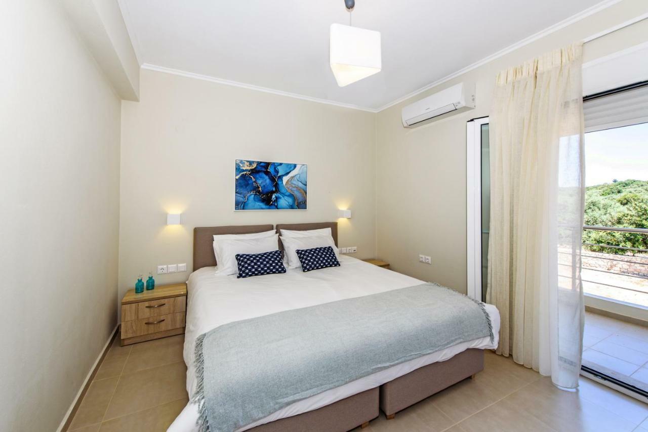 Villa Ellie - Heated Pool, Playground, Garden & Bbq! Vederoi Ngoại thất bức ảnh