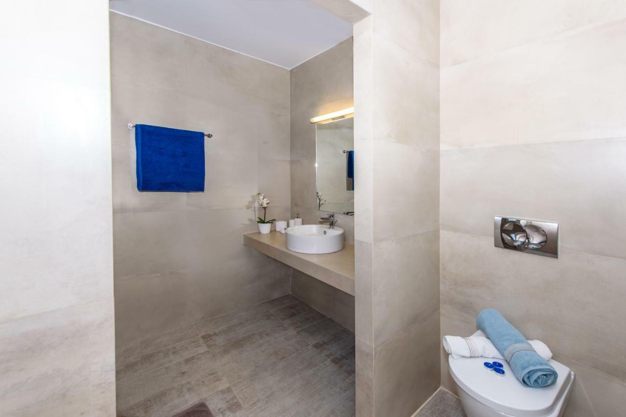 Villa Ellie - Heated Pool, Playground, Garden & Bbq! Vederoi Ngoại thất bức ảnh