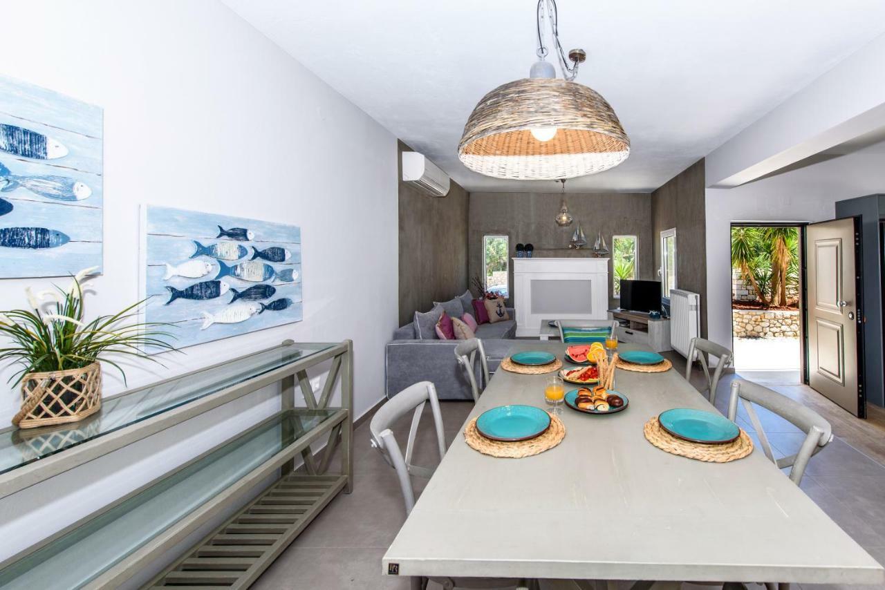 Villa Ellie - Heated Pool, Playground, Garden & Bbq! Vederoi Ngoại thất bức ảnh