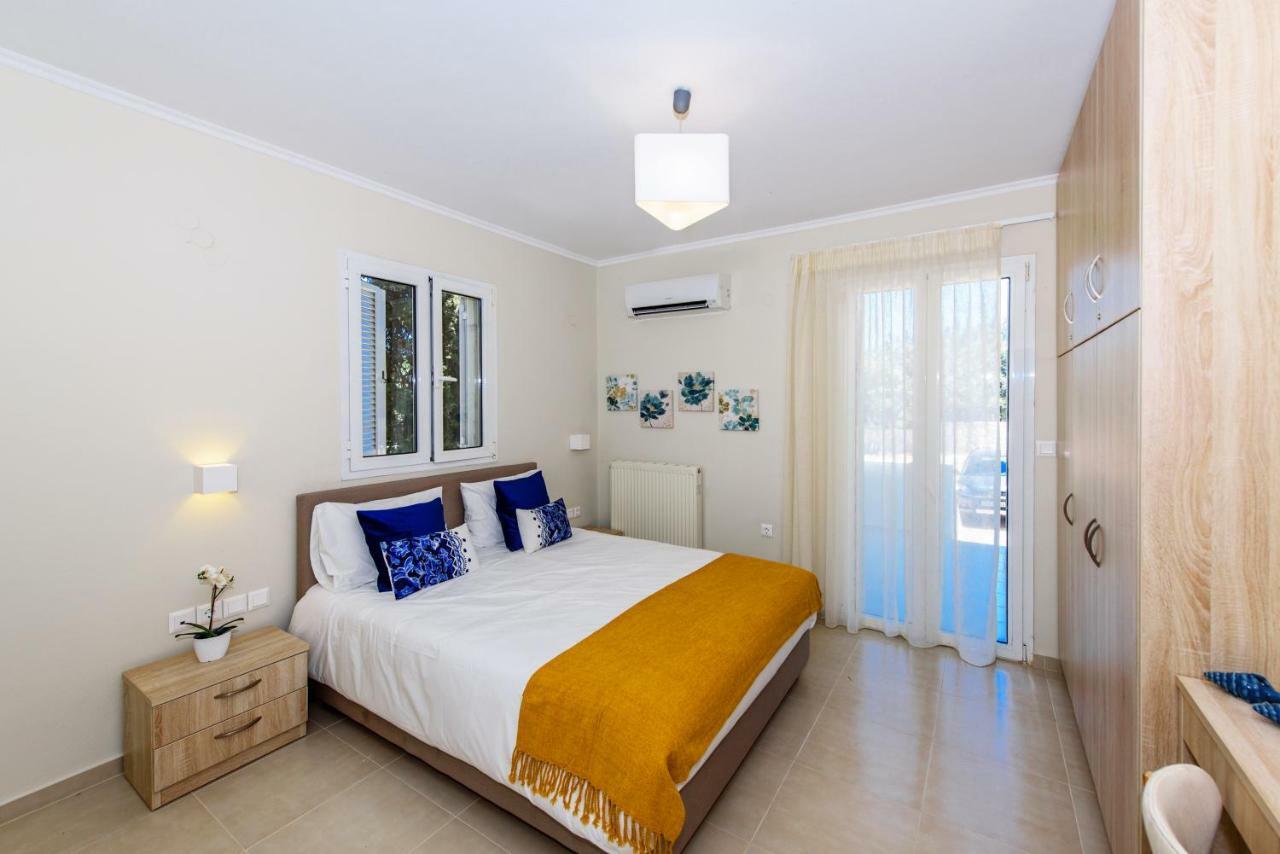 Villa Ellie - Heated Pool, Playground, Garden & Bbq! Vederoi Ngoại thất bức ảnh